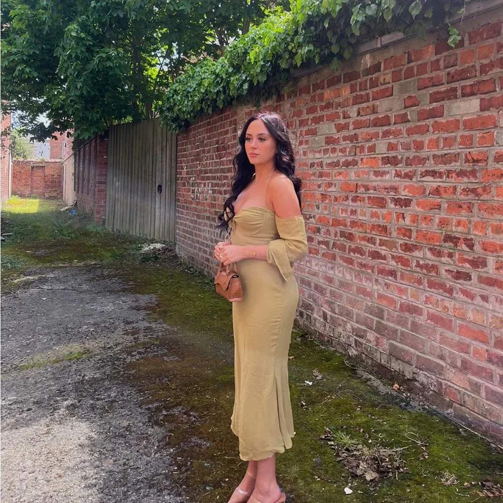 ‘Naomi' Olive Halter Midi Dress - Picture 9 of 17